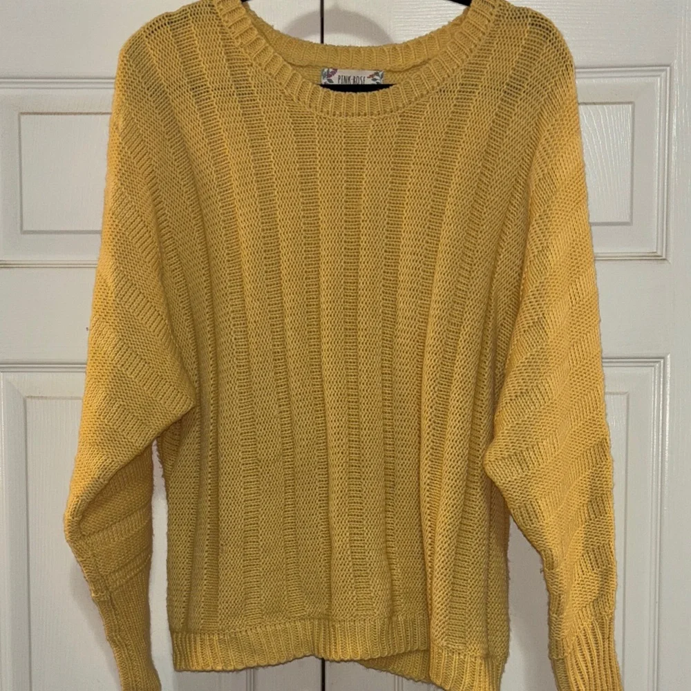 Bundle 2/$20 PinkRose Yellow Knit Sweater XL